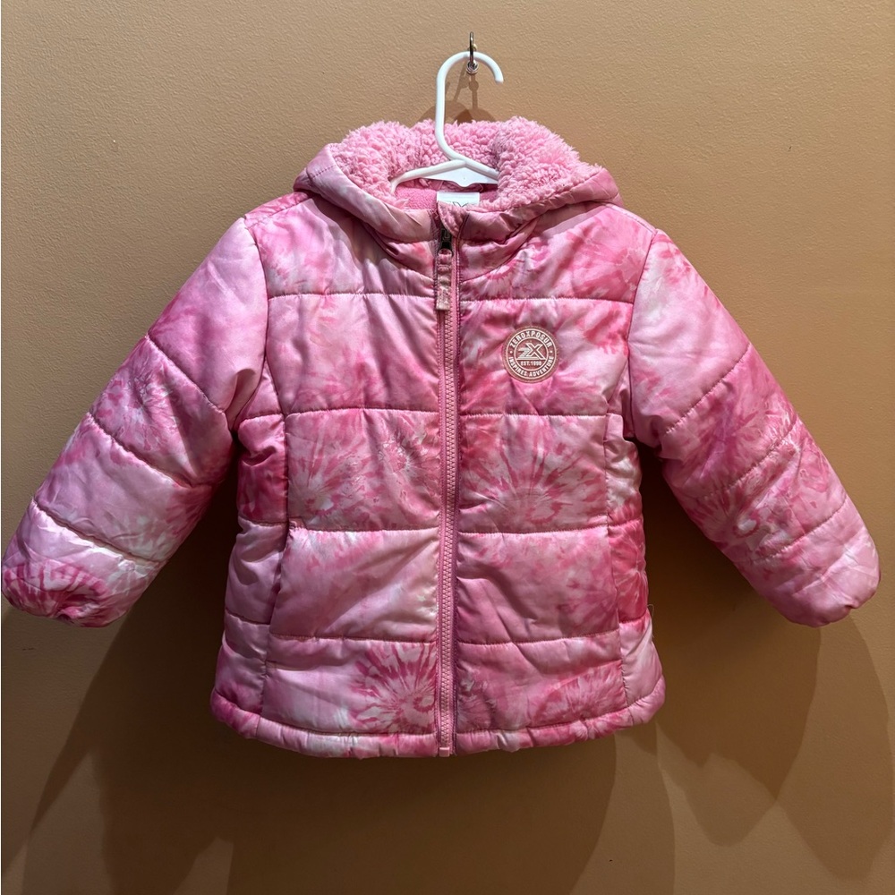 ZeroXposur toddler girl's hooded puffer jacket is a tie-dye style size 2T
